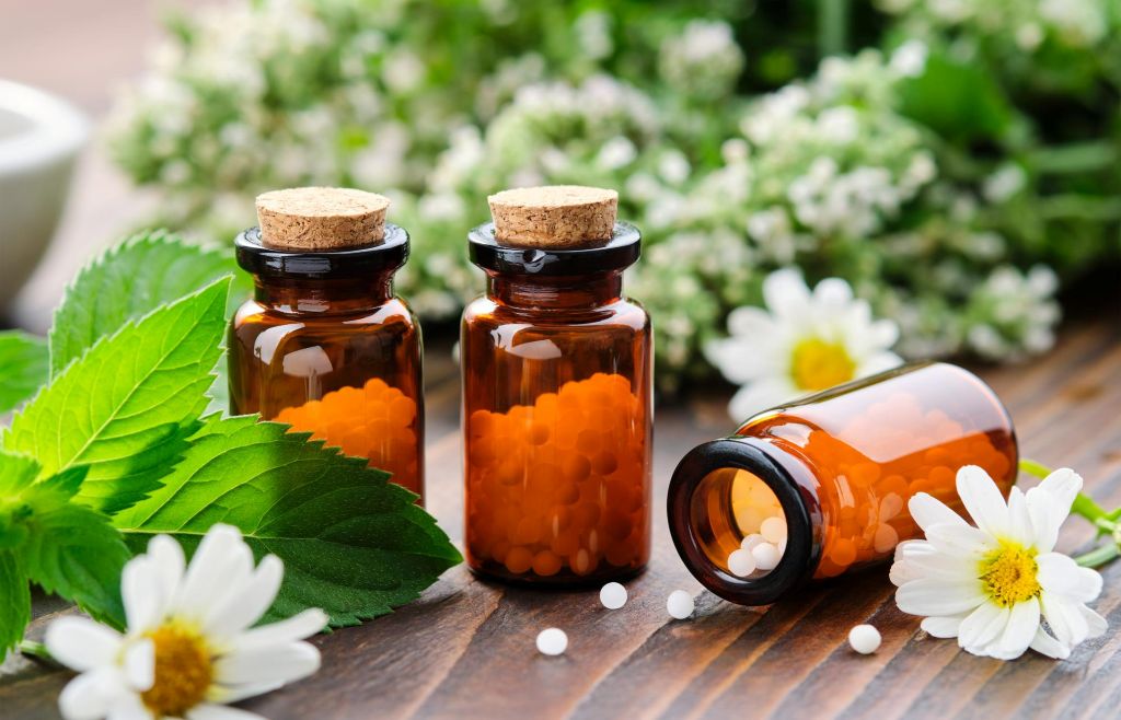 Heldere kijk homeopathie flesjes